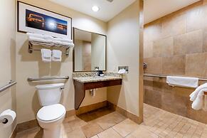 Lift Bridge Lodge, an Ascend Collection Hotel