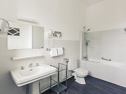 Mercure Bayonne Centre Le Grand Hotel