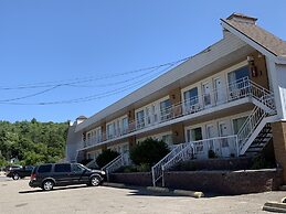Sword Motor Inn