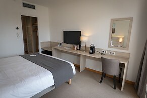 Best Western Plus Hôtel Le Roof