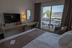 Best Western Plus Hôtel Le Roof