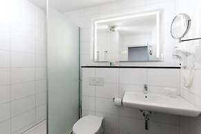 Holiday Inn Eindhoven Centre by IHG
