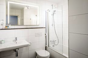Holiday Inn Eindhoven Centre by IHG