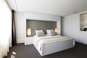 Holiday Inn Eindhoven Centre by IHG