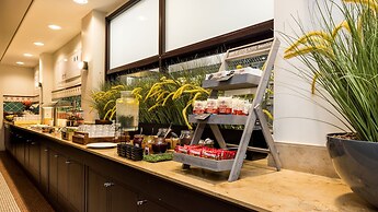 Holiday Inn Eindhoven Centre by IHG