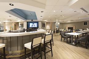 Toronto Don Valley Hotel and Suites