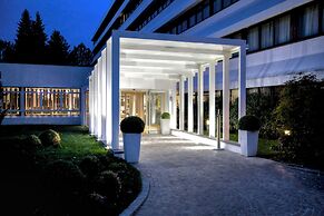 Living Place Hotel