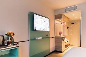 Living Place Hotel