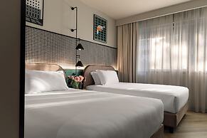 Living Place Hotel