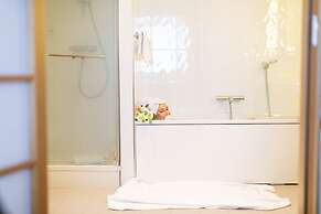 Living Place Hotel