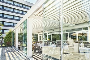 Living Place Hotel