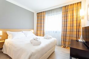 Living Place Hotel