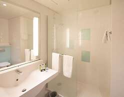 Living Place Hotel