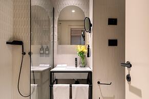Living Place Hotel