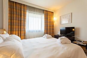 Living Place Hotel