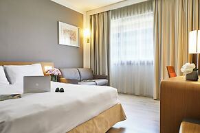 Living Place Hotel
