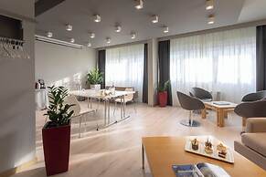 Living Place Hotel