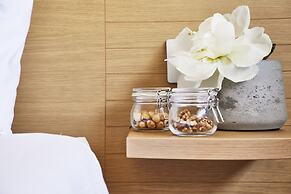 Living Place Hotel