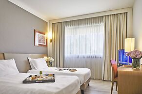 Living Place Hotel