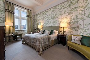 The Balmoral Hotel