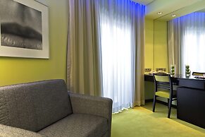 SANA Capitol Hotel