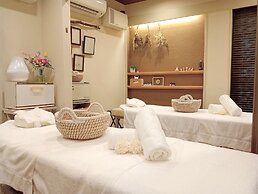 ART HOTEL NARITA