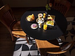 ibis Sion Hotel
