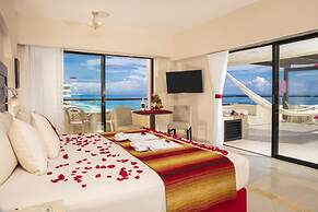 Crown Paradise Club Cancun All Inclusive