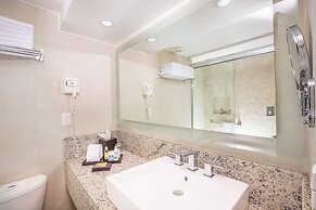 Crown Paradise Club Cancun All Inclusive