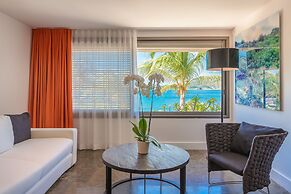 Christopher Hotel