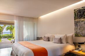 Christopher Hotel