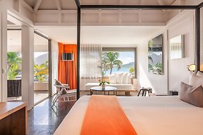 Christopher Hotel