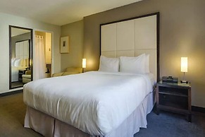 Arc The Hotel