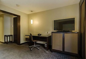 Arc The Hotel