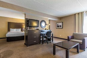 Quattro Hotel & Conf. Centre, an Ascend Collection Hotel