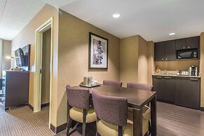 Quattro Hotel & Conf. Centre, an Ascend Collection Hotel