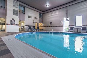Quattro Hotel & Conf. Centre, an Ascend Collection Hotel