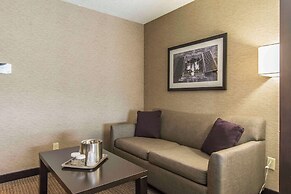 Quattro Hotel & Conf. Centre, an Ascend Collection Hotel