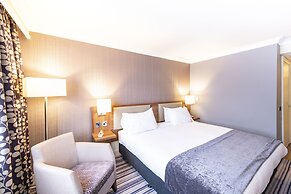 Holiday Inn Cardiff - North M4 by IHG