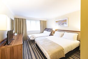 Holiday Inn Cardiff - North M4 by IHG