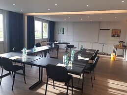 Campanile PRIME - Troyes Nord Barberey