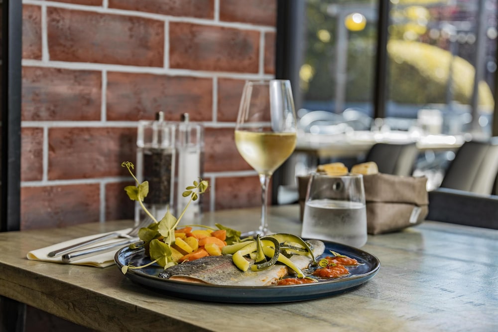 Campanile PRIME - Troyes Nord Barberey
