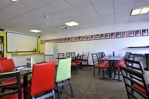 Enzo Hotels Vierzon By Kyriad Direct