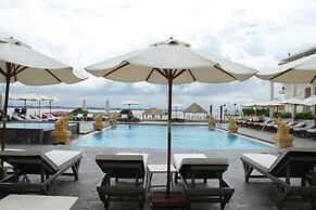 Hotel Cambodiana