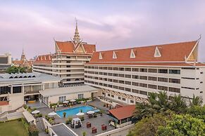 Hotel Cambodiana