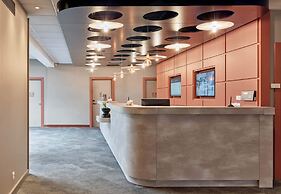 B&B HOTEL Cergy Port
