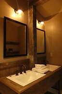 Three Chimneys Inn