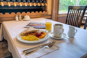 Best Western Plus Stoneridge Inn & Conference Centre