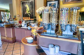 Best Western Plus Stoneridge Inn & Conference Centre