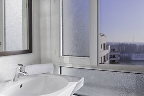 Best Western Rives de Paris La Defense